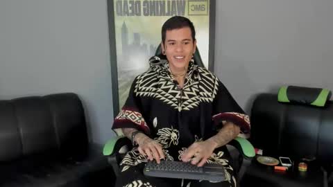 Snapshot of jamesinked_ chatting on February 17, 4:39 pm Jamesinked  online show from February 17, 4:39 pm