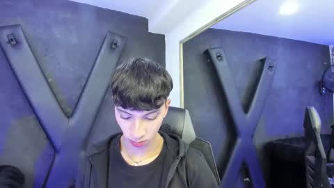 jamess_carterr_ online show from March 4, 3:36 am