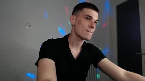 JamesOn online show from November 1, 3:33 pm