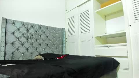 jamiee f online show from March 8, 4:11 pm