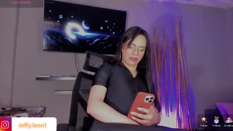 Snapshot of jan_zinmerman chatting on October 19, 5:23 am Danna varisheli online show from October 19, 5:23 am