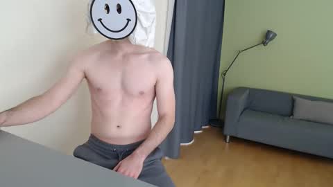 janB 25 online show from January 17, 12:25 pm