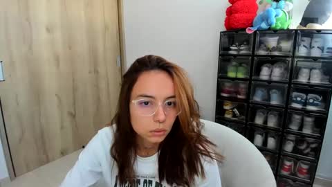 Snapshot of jane_ady chatting on December 18, 3:11 pm jane_ady online show from December 18, 3:11 pm