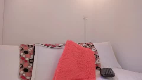 Snapshot of jane_monttgomery chatting on December 1, 7:38 pm Jane M online show from December 1, 7:38 pm