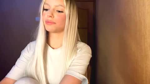 Kary online show from February 23, 8:44 pm