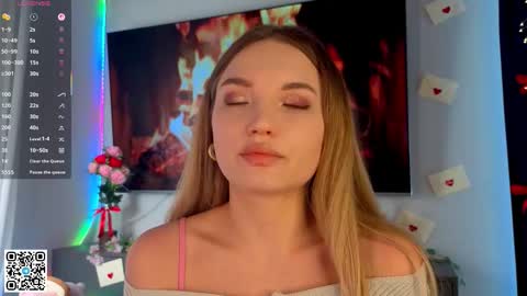 Hi Im Alice and here youll find something online show from February 19, 6:23 am