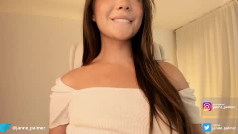 janne_palmer_ online show from February 6, 6:24 pm