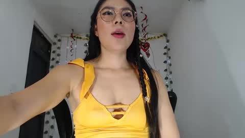 Snapshot of japonesa01 chatting on February 28, 4:20 pm Monik online show from February 28, 4:20 pm