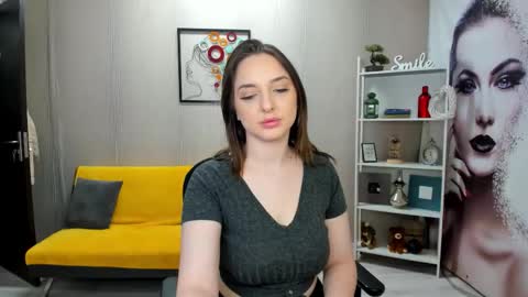 Snapshot of jaquelinlaurent chatting on September 18, 8:24 pm JaquelinLaurent online show from September 18, 8:24 pm