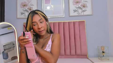 jasmine online show from April 11, 4:44 pm