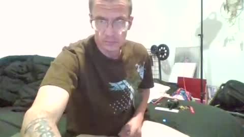 jasonmoore423786227 online show from August 5, 9:28 am