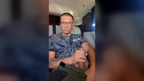 jasonmoore423786227 online show from July 29, 11:05 pm