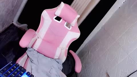 Jassie online show from October 11, 11:37 am