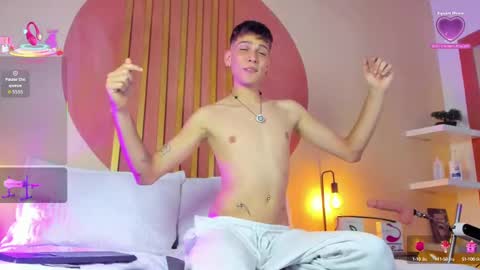 Snapshot of jasson_smit chatting on September 19, 9:07 pm J A S S O N online show from September 19, 9:07 pm