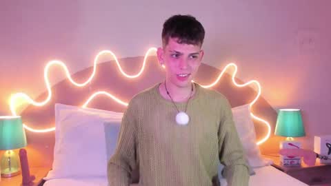 Snapshot of jasson_smit chatting on October 4, 8:28 pm J A S S O N online show from October 4, 8:28 pm