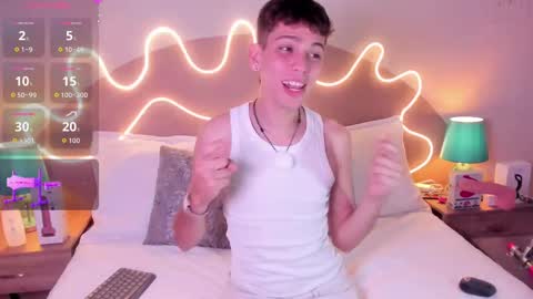 Snapshot of jasson_smit chatting on September 30, 8:19 pm J A S S O N online show from September 30, 8:19 pm