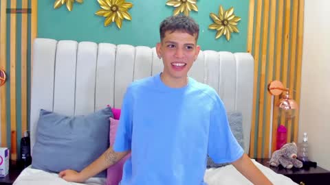 Snapshot of jasson_smit chatting on January 4, 12:38 pm J A S S O N online show from January 4, 12:38 pm