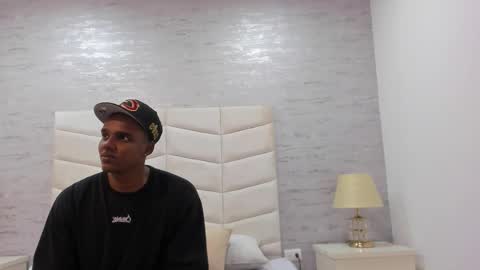 jax black online show from December 3, 7:25 pm