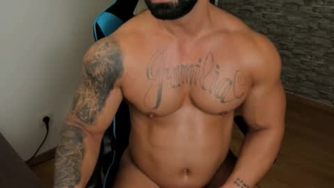 JaxonHunk online show from February 3, 8:35 pm