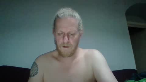 jaxx7777 online show from December 3, 4:20 am