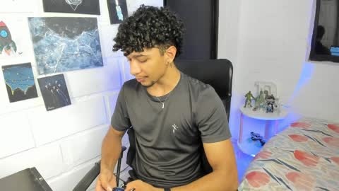 Jay online show from April 7, 9:06 pm