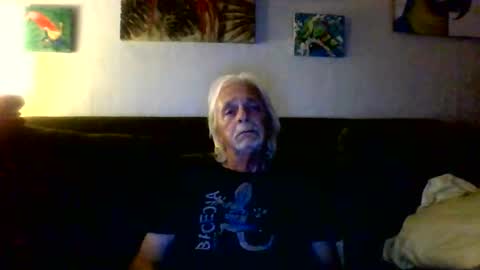 jay-jay1475 online show from May 10, 10:16 pm