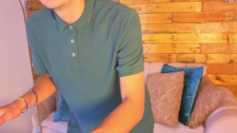 JONATHAN online show from April 24, 3:03 pm