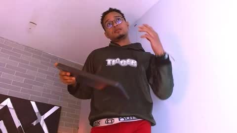 Jayden Morris online show from February 2, 12:01 pm