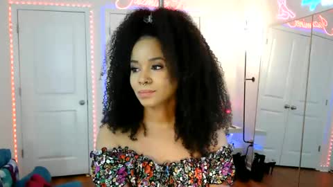 Jazmine Fox online show from June 11, 3:32 pm