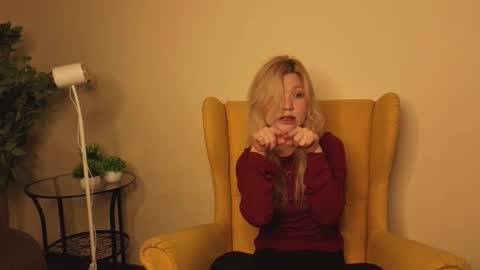 Snapshot of jazminkozisek chatting on October 13, 3:36 pm Jasmine online show from October 13, 3:36 pm
