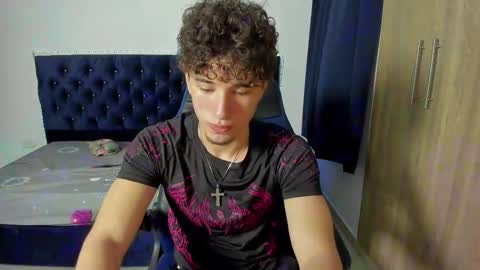 jean_burns online show from January 11, 8:04 pm