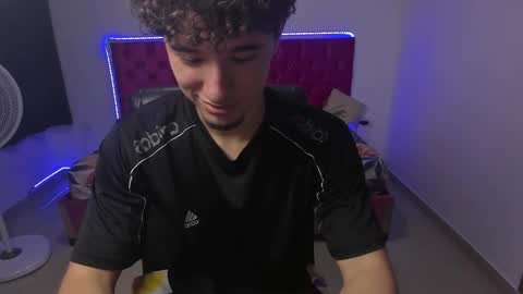 jean_burns online show from March 3, 7:10 pm