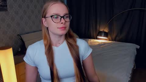 Jenny online show from October 22, 7:33 am