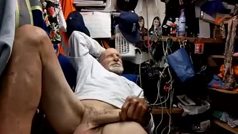 jedlick58jj58 online show from October 6, 6:53 am