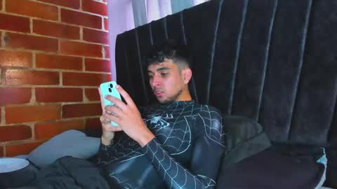 jei online show from November 28, 2:02 pm