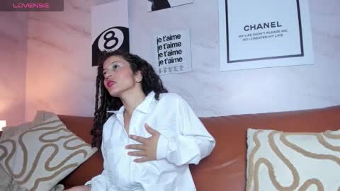 Jen  online show from February 17, 11:53 am