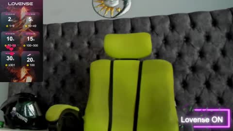 Snapshot of jeins_carter chatting on February 26, 5:00 pm JC online show from February 26, 5:00 pm