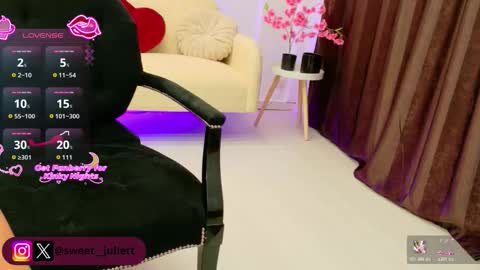 jelly__beanss online show from January 16, 8:45 am