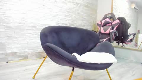 Snapshot of jelly_bee chatting on October 12, 7:38 pm Jelly online show from October 12, 7:38 pm