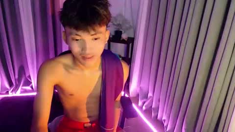 jemart_urnaughtboy online show from May 5, 3:51 pm