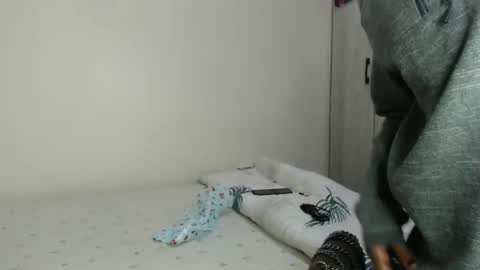 Jemmi online show from December 22, 8:43 am