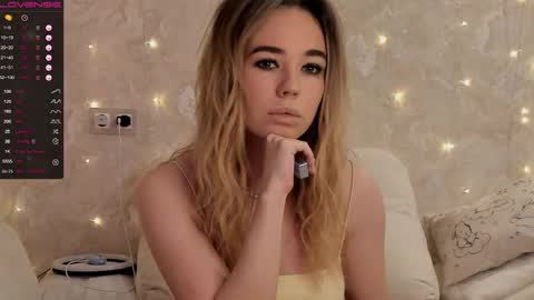 Snapshot of jeniferji chatting on October 11, 4:43 pm EvaSileZ online show from October 11, 4:43 pm