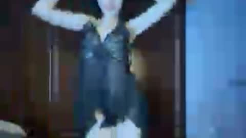 Snapshot of jenifersimon chatting on October 15, 4:19 pm Jenifer online show from October 15, 4:19 pm