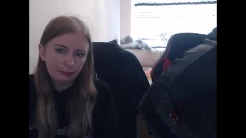 JenisAndPeter online show from October 12, 8:07 am