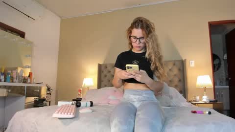 JENNA online show from May 17, 1:09 pm