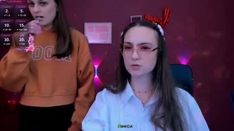 jenna_elayne online show from February 17, 9:19 am