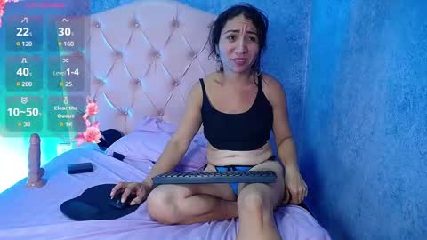 Snapshot of jenna_milf_ chatting on February 24, 12:20 am Valentina online show from February 24, 12:20 am