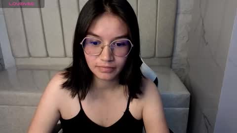 Snapshot of jenna_tx chatting on October 13, 1:02 pm Online 800 to 1400 online show from October 13, 1:02 pm