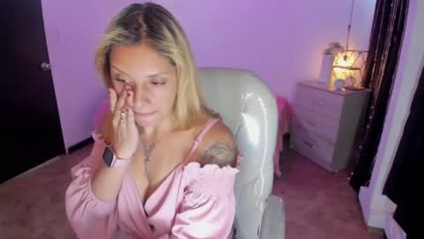 jennaa_cooper online show from October 7, 8:49 pm