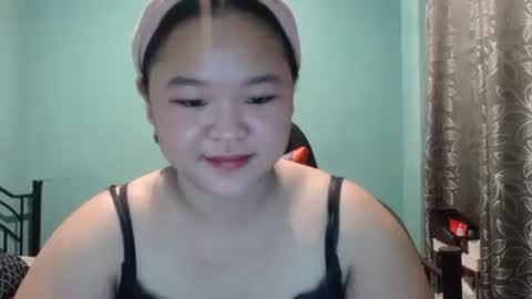 jennalyn_19 online show from March 7, 5:17 pm